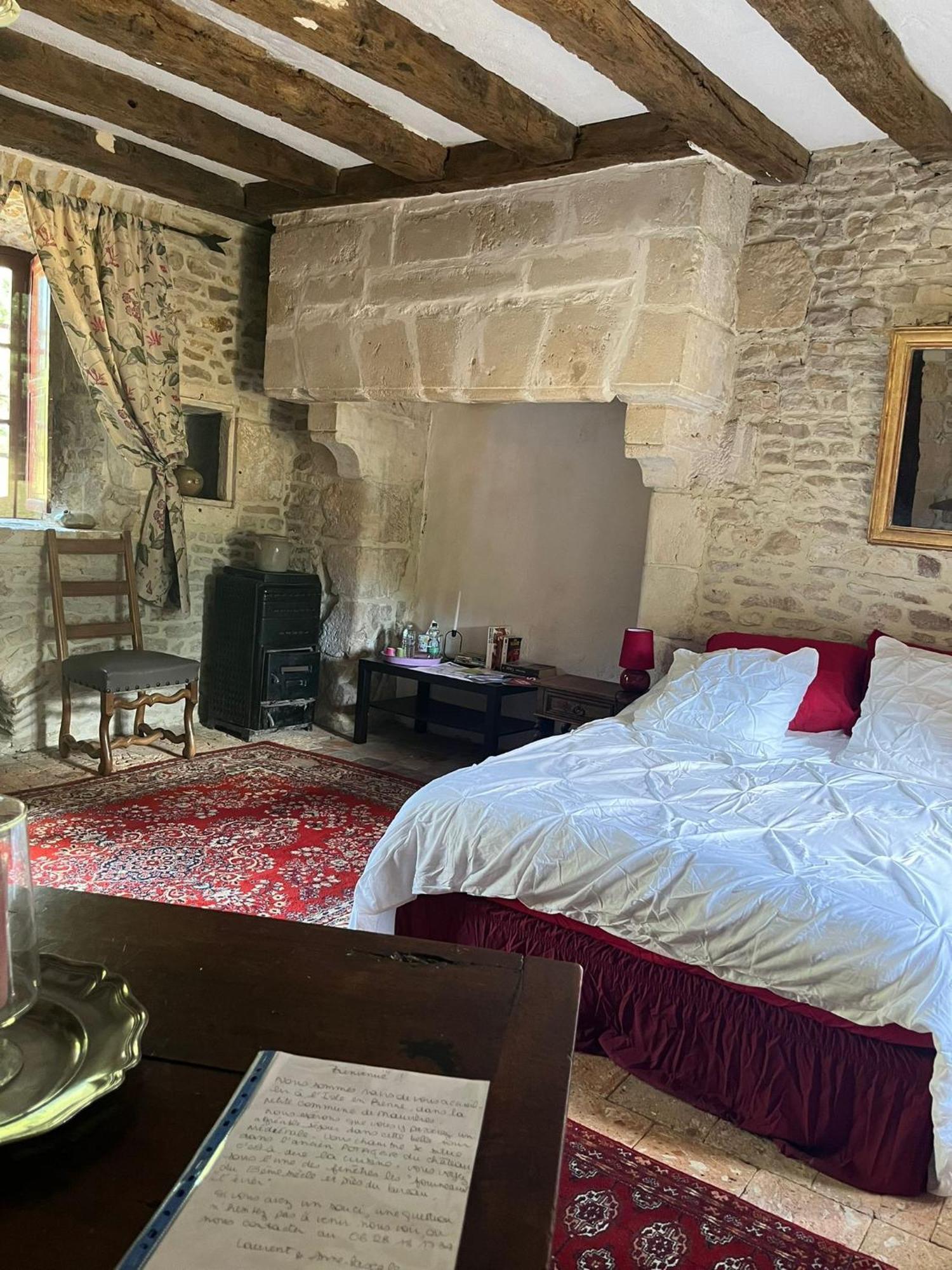Chambre Dans Tour Du 15Eme Siecle Mauvieres Buitenkant foto